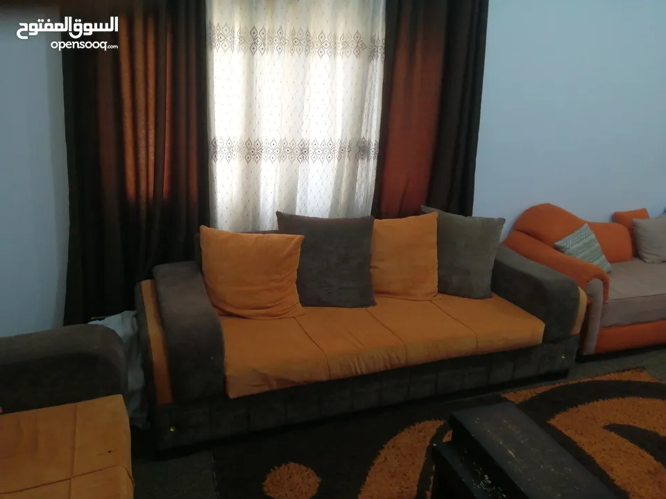 بيع غرفة جلوس وغرفة نوم