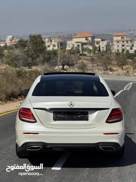 Mercedes Benz e200