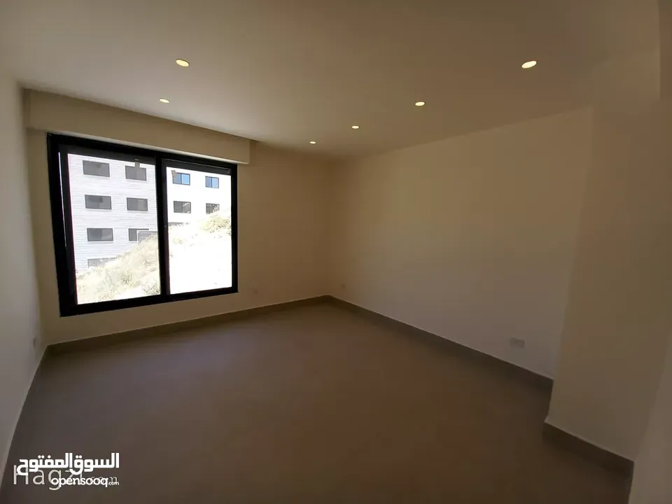 شقة غير مفروشة للإيجار 220م2 ( Property 16544 ) سنوي فقط