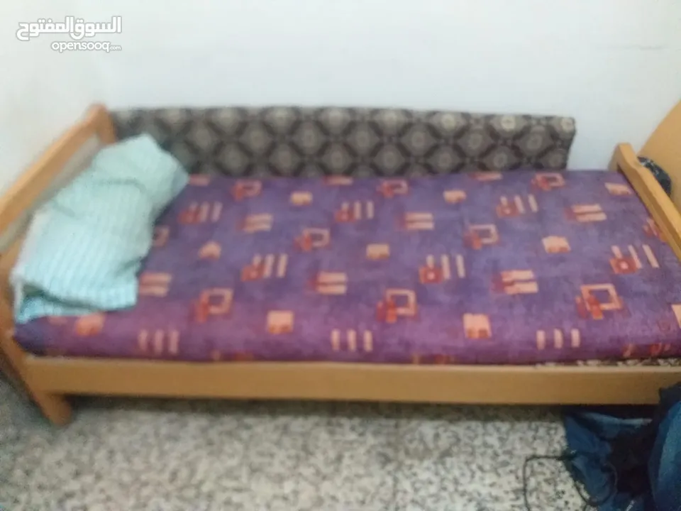 اثاث بيت بحالة جيدة للبيع المستعجل