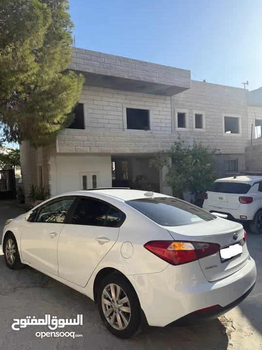 كيا سيراتو k3 فل مع فتحة سقف نخب ماتور 1600