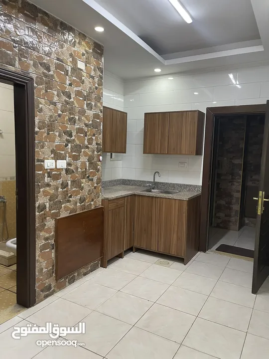 Unfurnished studio for Rent in Al-Jandawel near to King Al-Hussain Business Park (KHBP)