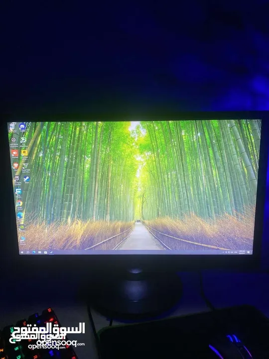 240 pc للبيع