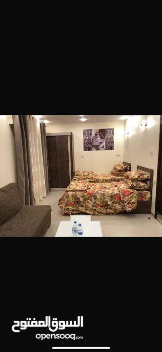 للبيع 3 استديوهات