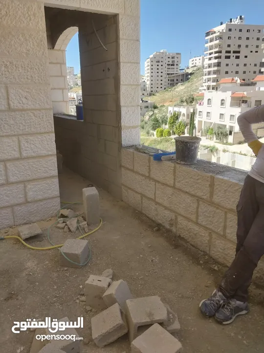 ابو عميد للمقاولاتتكحيل حجر وتلبيس حجر وقصارة داخلي وخارجي وقصارة عتيكوت وعمل شلالات عزل اسطح وجدران