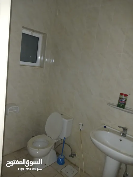 شقة للبيع في ضاحية الاميرة ايمان خلف السوق المركزي
