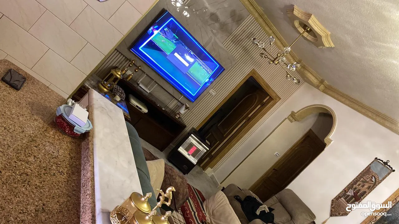 شقة للبيع طابق ثالث