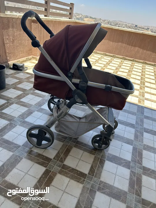 عرابيه وكوت اطفال من ماركت giggles