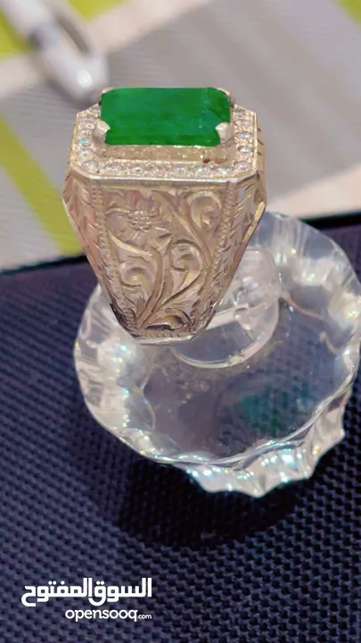Natural Emerald&White Diamonds