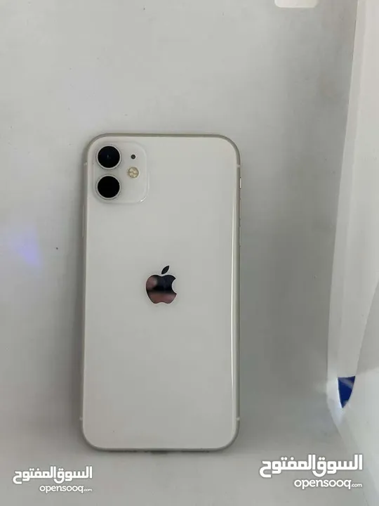 iPhone 11 64G وكاله بحاله الجديد