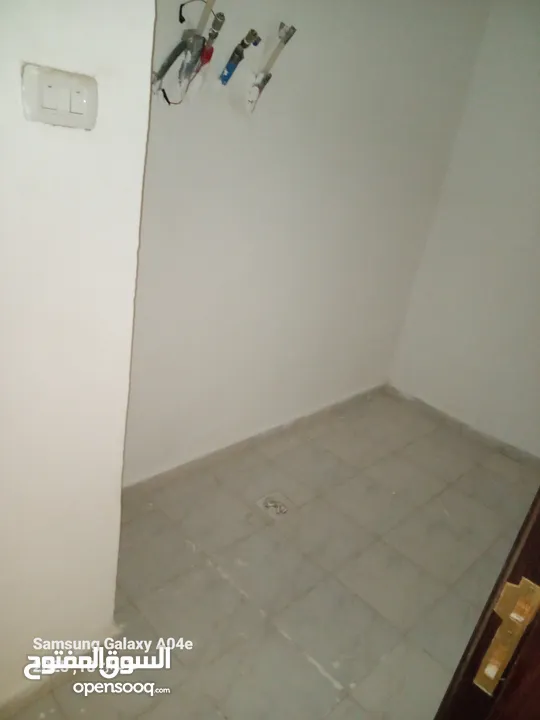 شقه فارغه للبيع طابق تسويه اول السعر قابل للتفاوض