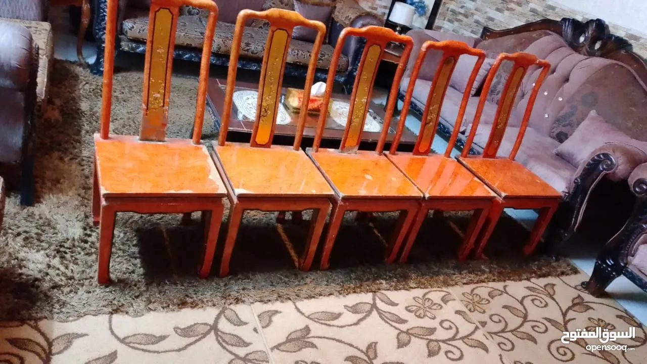 خمس كراسي طاوله سفراء فقط مستعمل للبيع