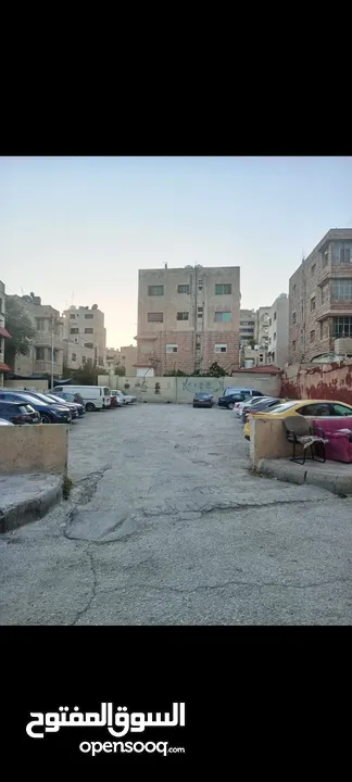 أرض سكنية (582متر)للبيع في جبل الحسين بالقرب من دوار فراس.