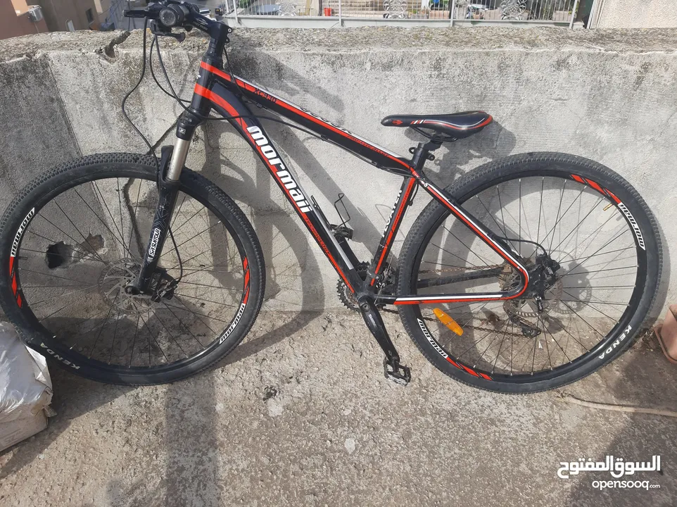 دراجة هوائية  للجبال وللطرق