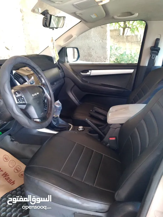 بكب ايسوزو ديماكس LS نشمي 4×4 موديل2016 قصة2017  فحص كامل الصنف الاول محرك 3000 على وضع الشركه