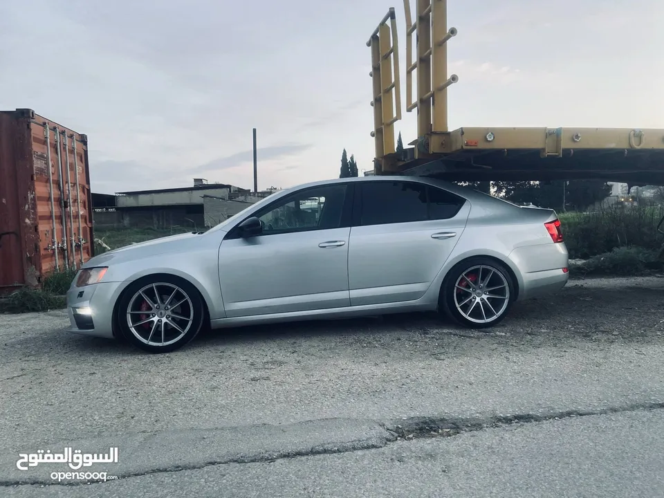 اوكتافيا بنزين 1400جيرعادي