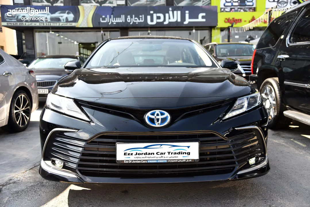 تويوتا كامري هايبرد Toyota Camry GLE Hybrid 2022