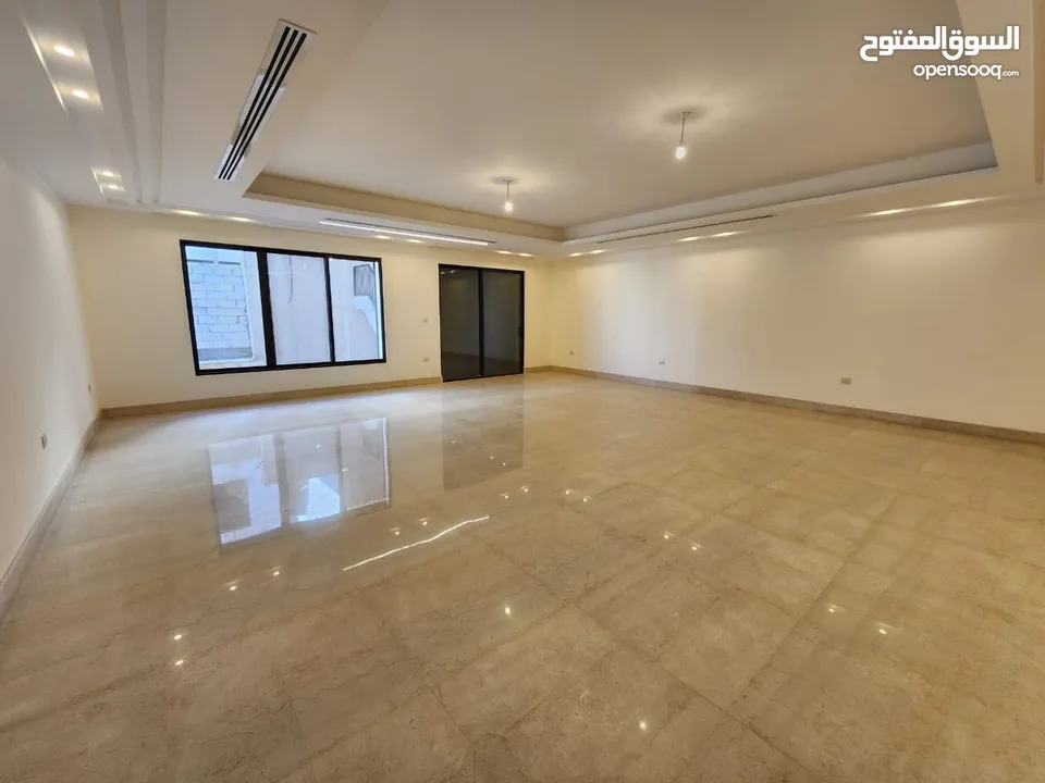 شقة طابقية فاخرة للبيع في عبدون  ref : 14389