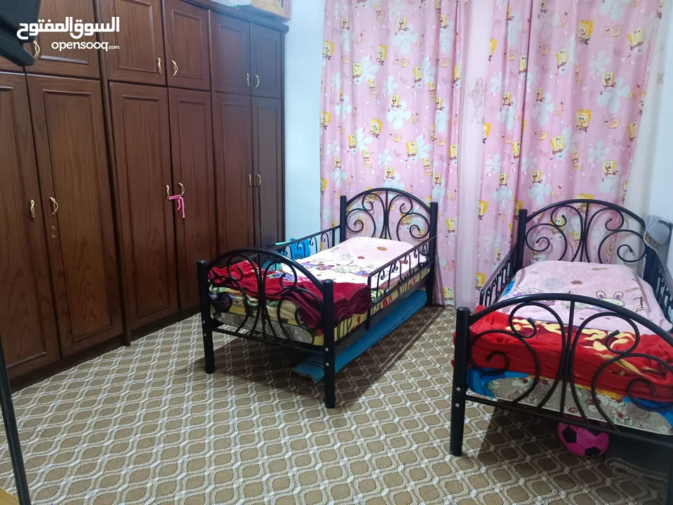 عمارة 4 طوابق و تسوية / بسعر شقة واحد