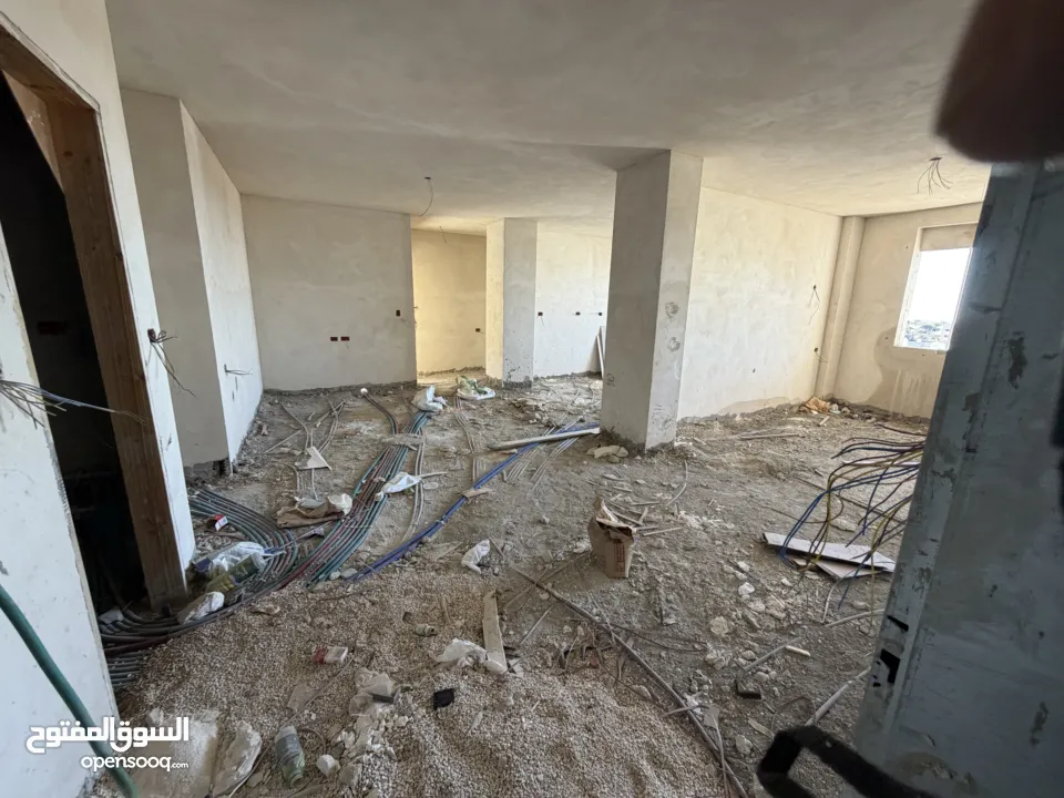 شقة للبيع بيرزيت مقابل الجامعة