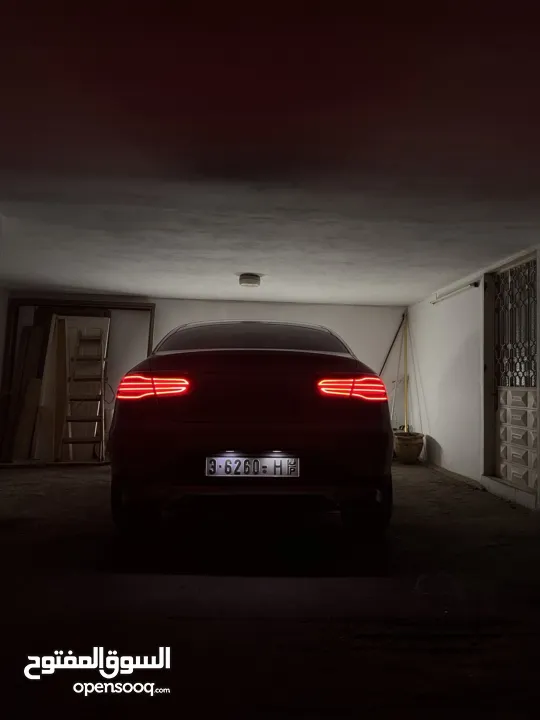 مرسيدس glc coupe ترخيص 2018 ماشية 60 الف والسيارة نضيفة مع كتير اضافات