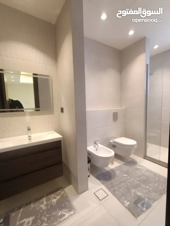 شقة غير مفروشة للايجار في الدوار الرابع ( Property 38212 )-174960153