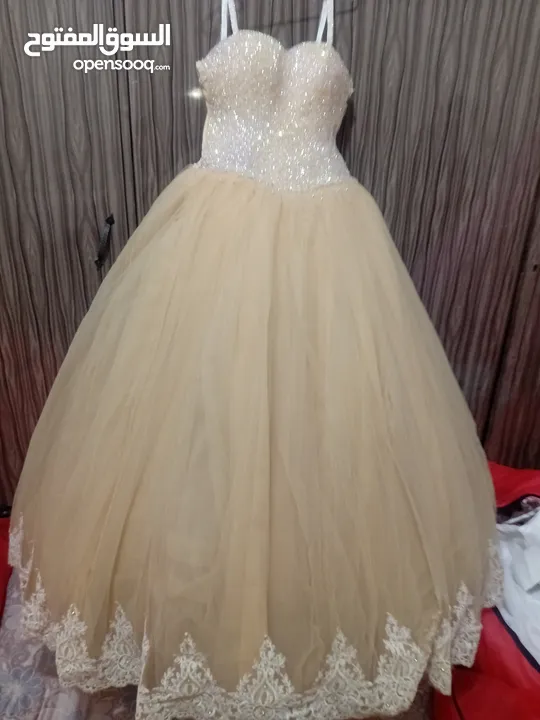بدلات عرايس للبيع
