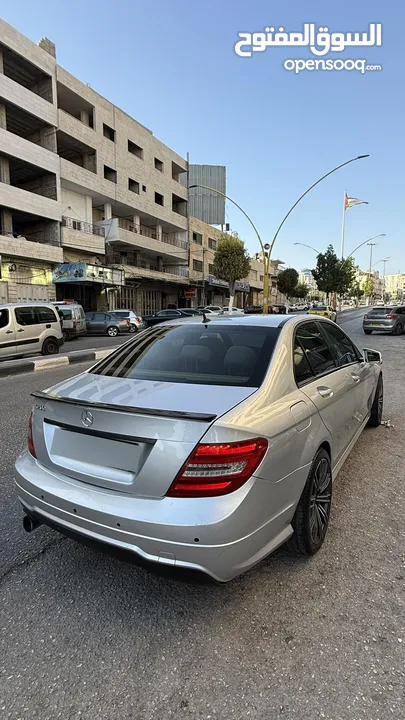 Mercedes Benz c180 للبيع موديل 2010  بنزين 1800