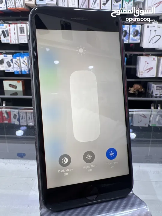 Used iPhone SE 2020 (128 GB) ايفون مستعمل بحالة ممتازة  مغيرله بطارية جديدة فقط لا غير  كفالة محل 14