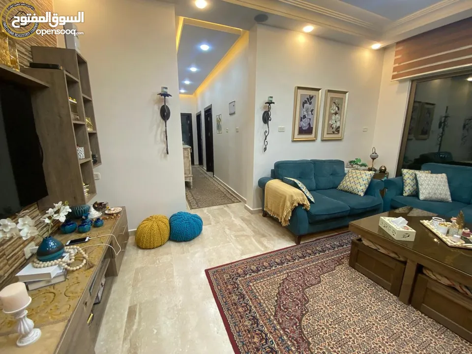 شقة أرضية فاخرة للبيع في خلدا العوجانية  - قرب جامع الهمشري 200م مع ترس امامي 70م تشطيب سوبر ديلوكس