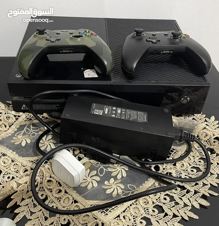 Xbox one with two controllers