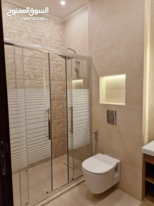شقة طابق ثاني جديدة ،  مميزة ومطلة للبيع / مساحة (210 - 205 )m2 بأجمل مناطق ضاحية الامير راشد