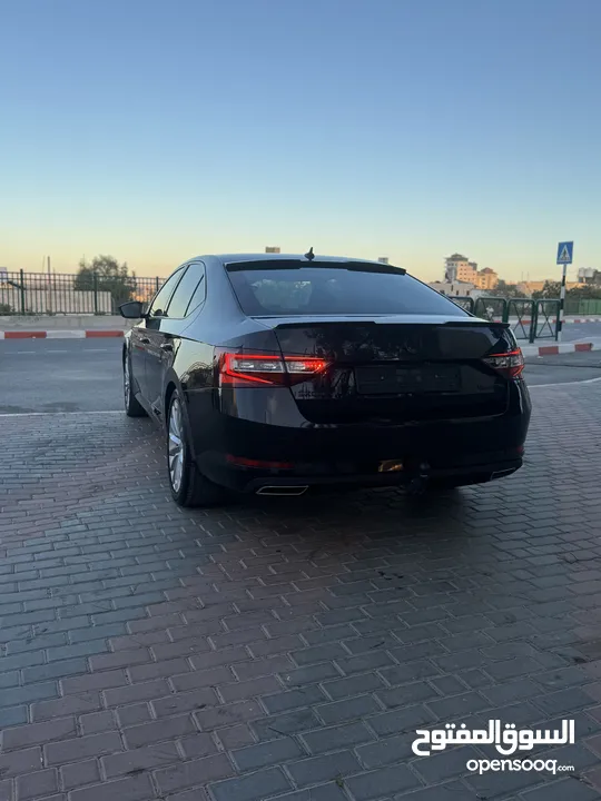 سكودا سوبيروب