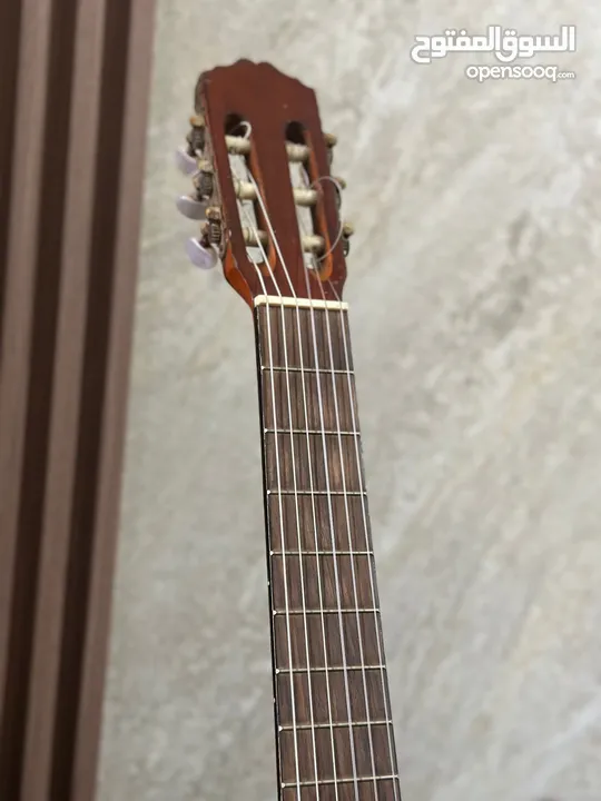 جيتار ايطالي eko c-956 model number مستعمل مع اوتار جديدة CG01 و handcrafted