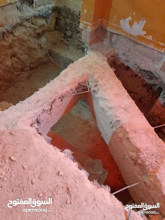 كمبريسة حفر تأجير كمبرسات ابو عبدالله للحفريات حفر جورانجاصه جميع الاعماق كافه أعمال الحفريات