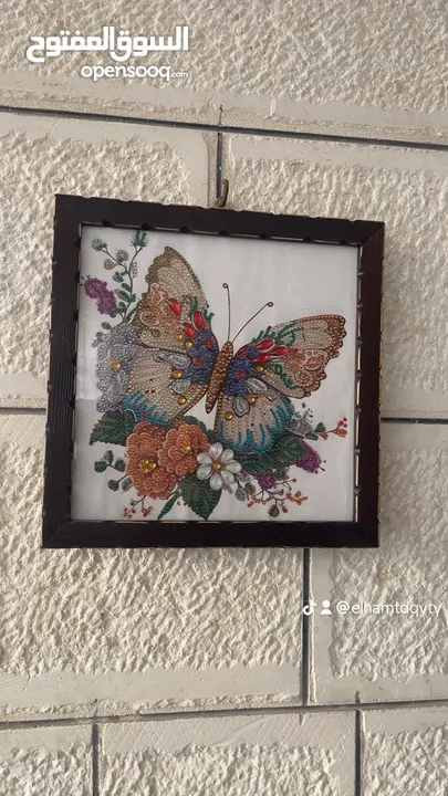 لوحات من خرز الكرستال