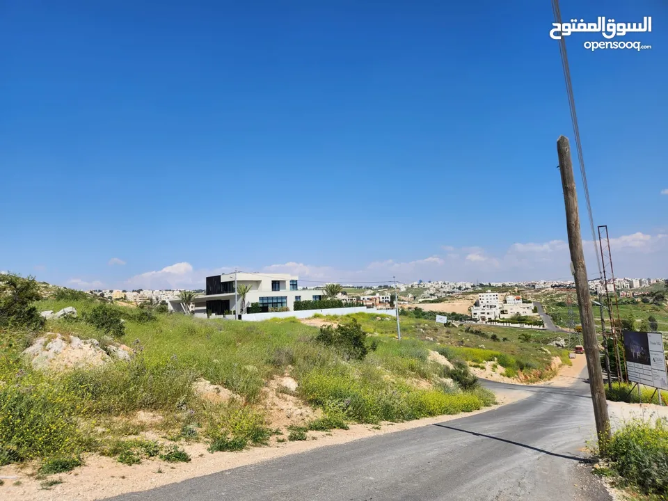 قطعة مميزة 2400 متر حوض ابو ركبة بالقرب من بدر الجديده  منطقه فلل وقصور