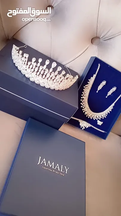 طقم زركون لون فضي اصلي مع علبه فخمه