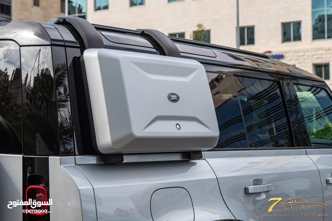 Land Rover Defender 2024 Hse  Black Edition Plug in hybrid   السيارة وارد و كفالة الشركة