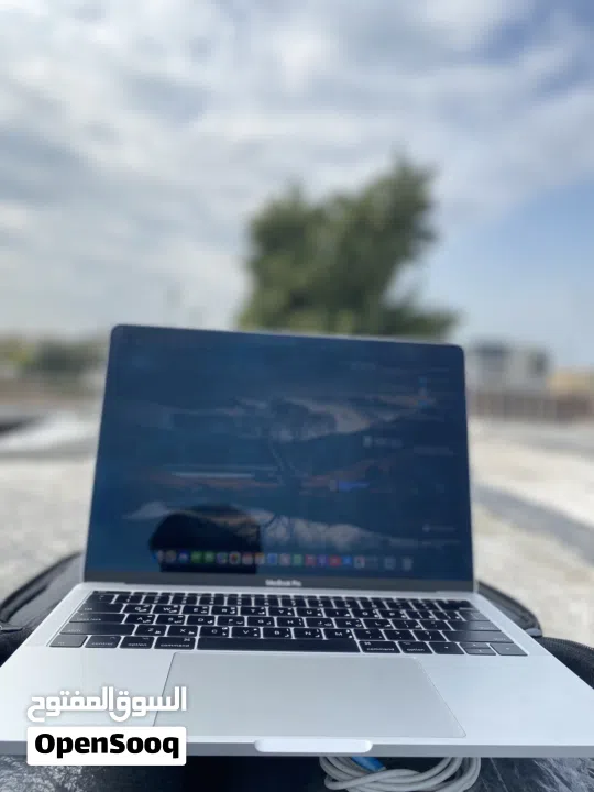 MacBook Pro 2017 model like brand new zero scratch’s