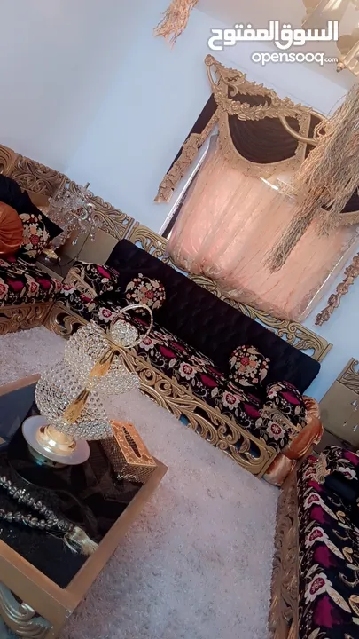 للبيع طقم كنب خليجي