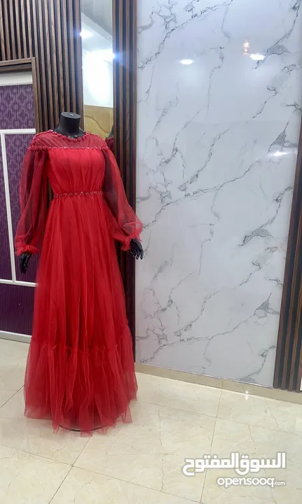 فساتين وبلايز جوده عاليه وأسعار مناسبه