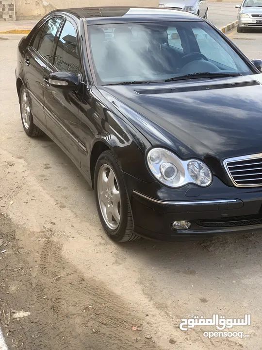 لبيع سيارات السويسرية مرسيدس c320البيع صك او كاش