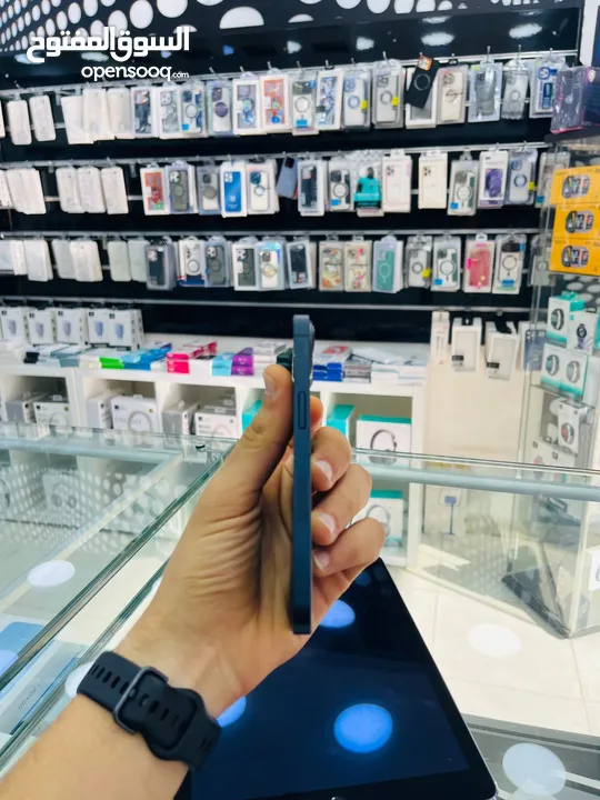 iPhone 13جهاز وكالة عالفحص بأي مكان بدك ياه