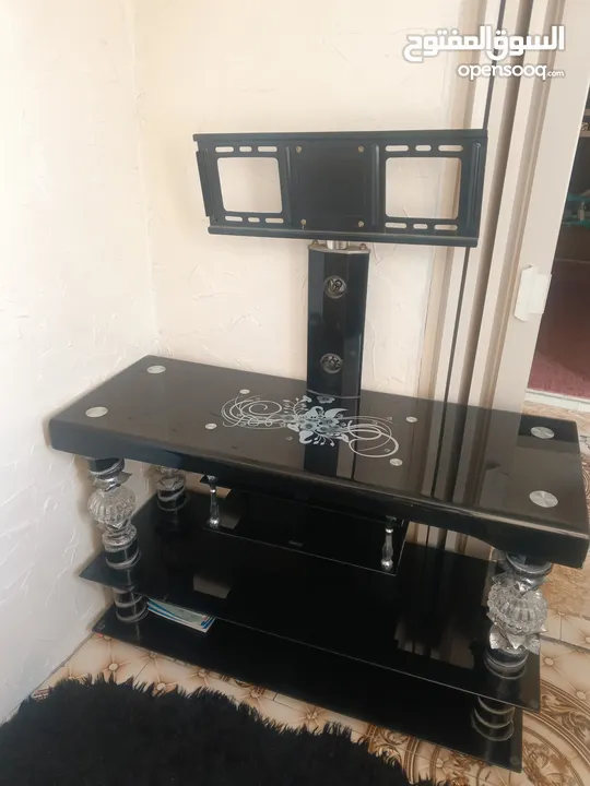 طاولة شاشة سكوريت استعمال خفيف 30دينار
