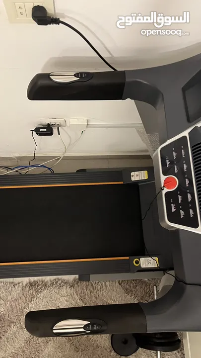 جهاز جري Treadmill  Extremely good condition - بحالة جداً جيدة