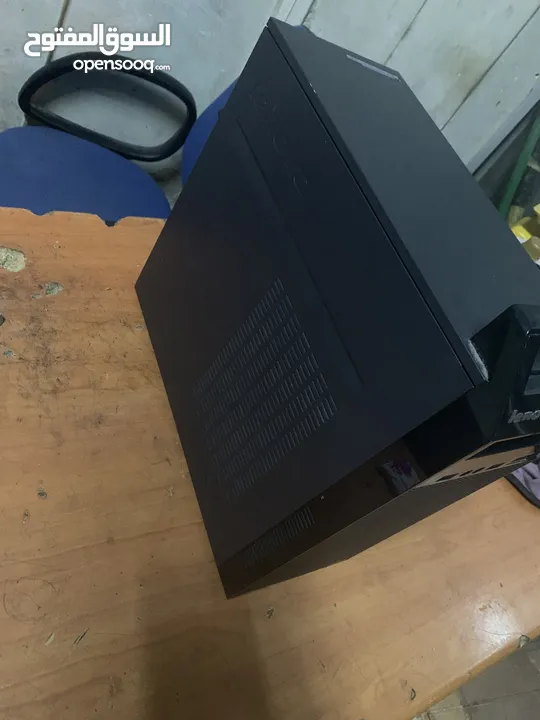 كمبيوتر I5-4460s اوريجينالً على كرت شات HD 7500 2gb Ram 8gb Hdd 500 go
