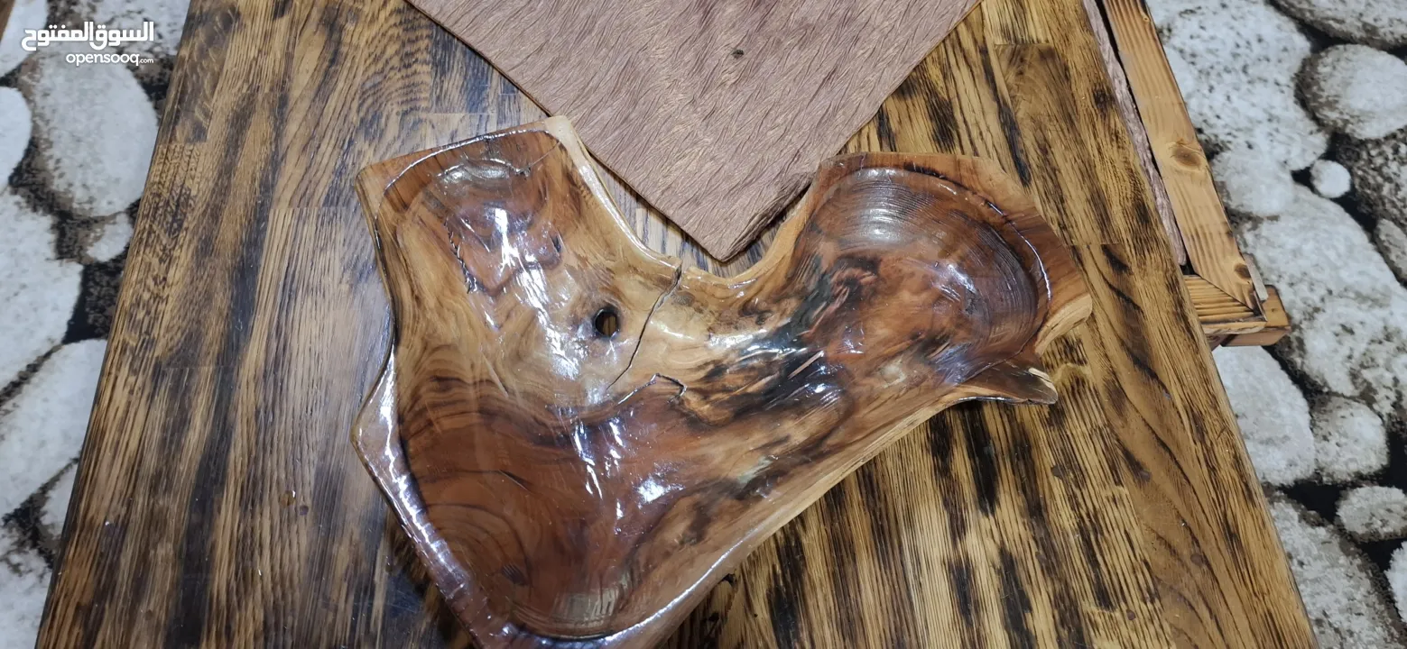 اكسسورات وتحف خشبيه