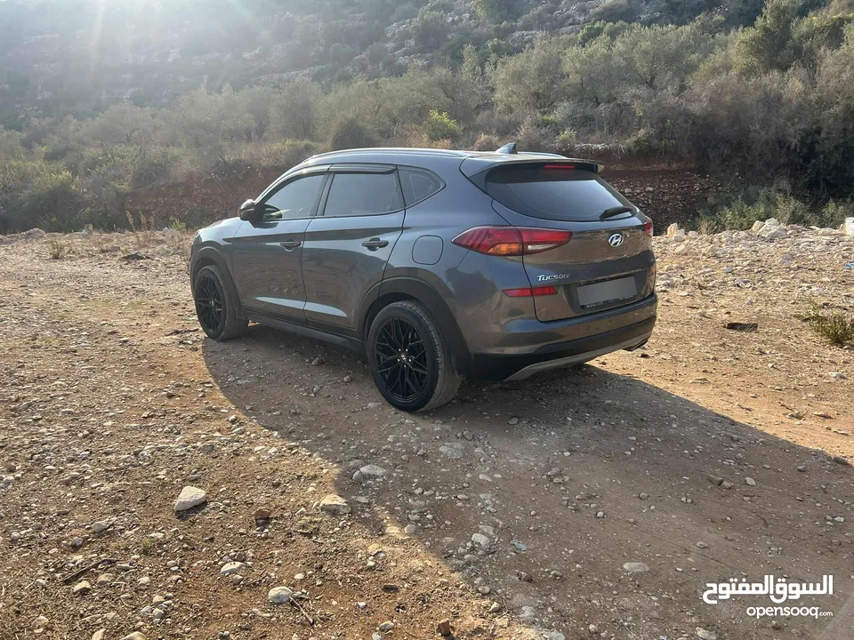 توسان بسعر حرق يد اولى فحص نخب لون فراني مميز جنط ممميز 2020ترخيص 19