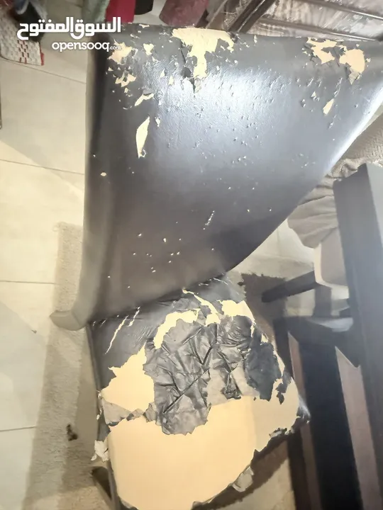 غرفة سفرة مميزه للبيع اجهزة كهربائية بحال البلاش  طاولة مطبخ مميزه  خزانة تلفزيون مميزه بحال الجديد